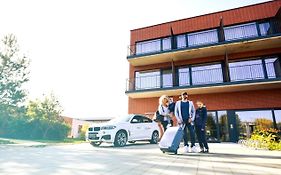 Hotel S-Port Veska